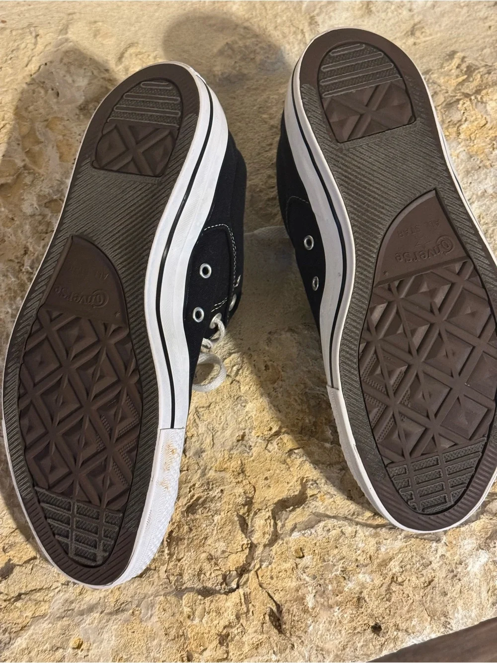 Converse classic low